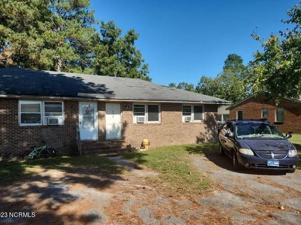 4142 Corbett Circle #A & B, Farmville, NC 27828