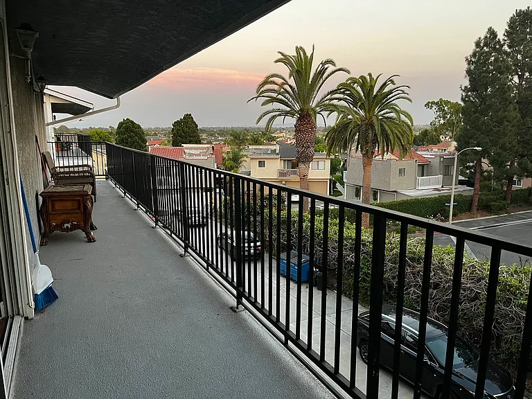 5142 Dunbar Dr #3 — Photo 4