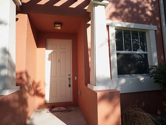 2nd image of 447 Corte Madera Ln Unit 3