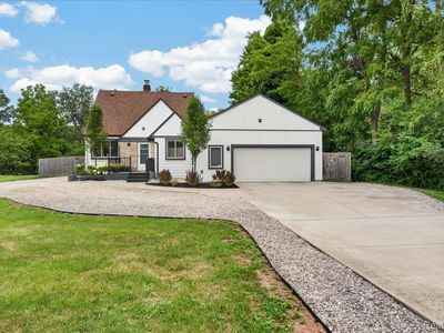 9188 Highland Dr, Grosse Ile, MI, 48138