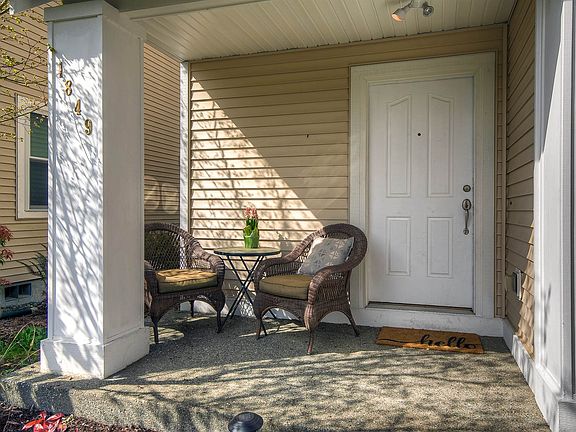 2nd image of 1849 Hoffman Hill Blvd