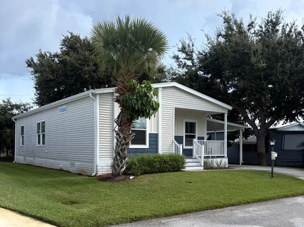 38 NE Village Ln #38, Jensen Beach, FL 34957