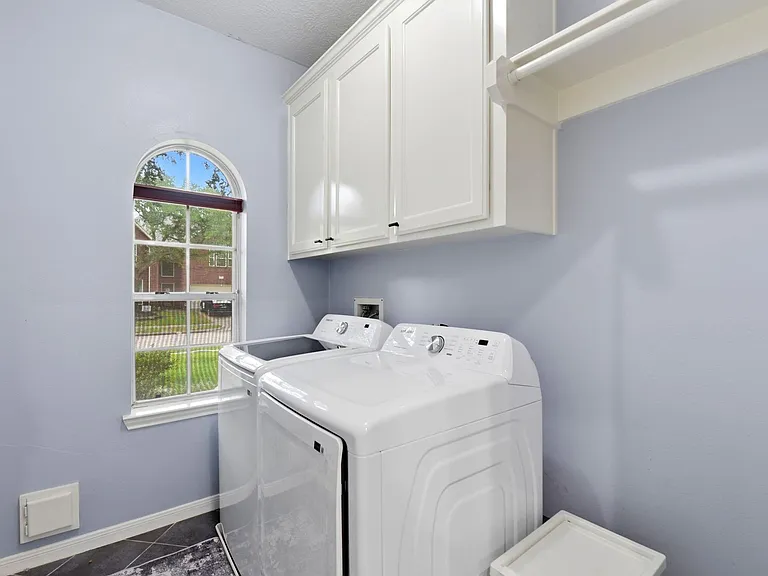 2105 Mossy Trail Dr — Photo 17