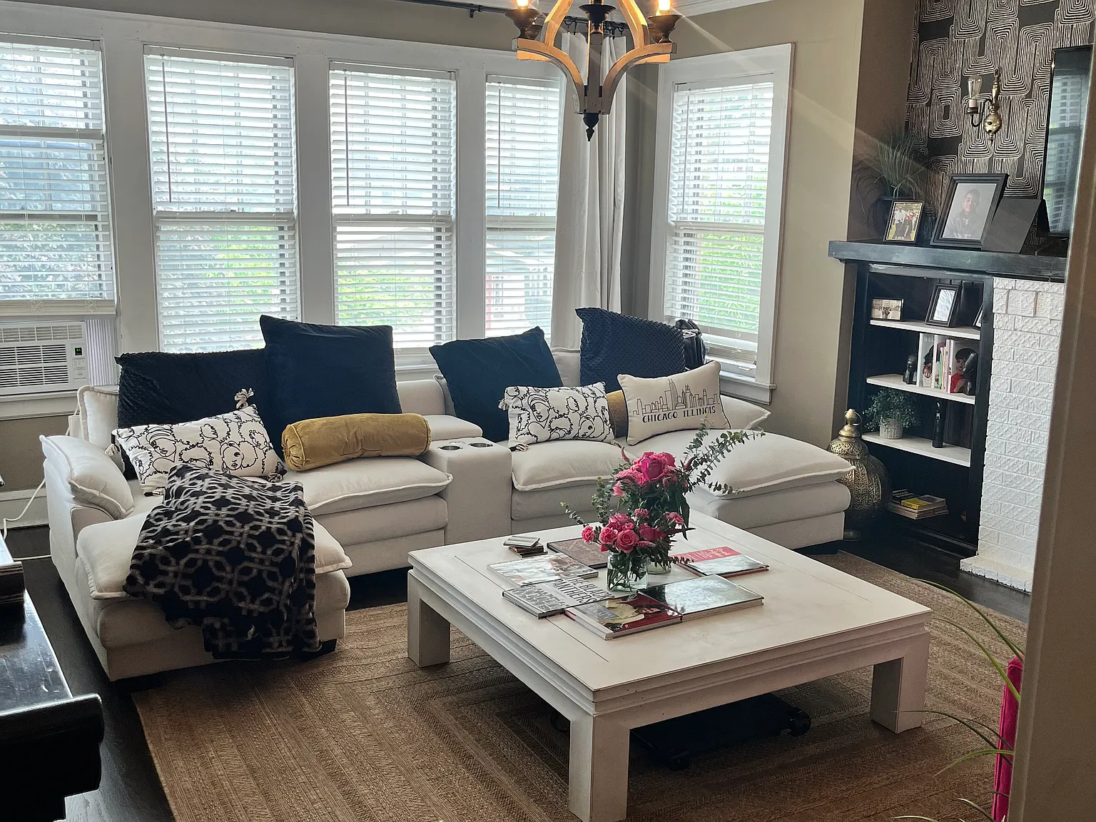 2 bed, 1100 sqft, $1,900 — Photo 3