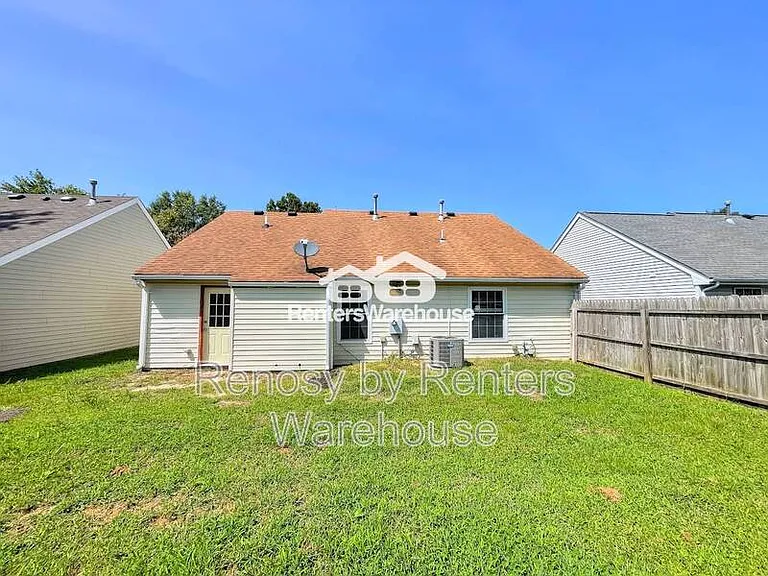2549 Hunters Run Trl — Photo 34