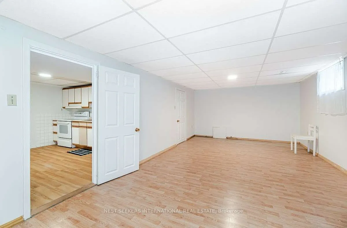 2 bed, $2,000 — Photo 4