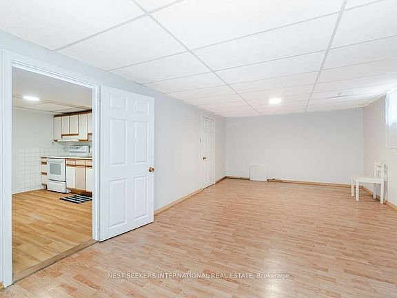 4th image of 943 9th St