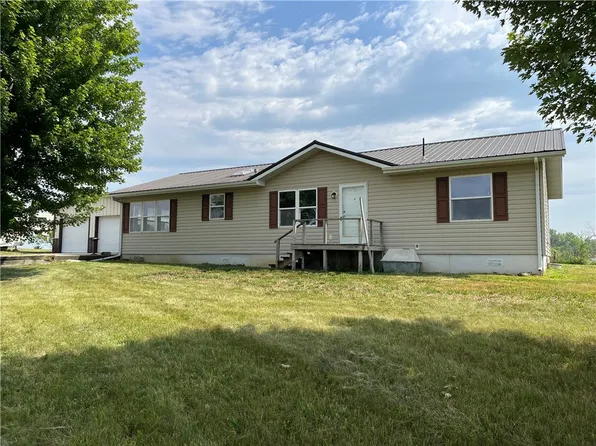 1296 270th St, Macksburg, IA 50155