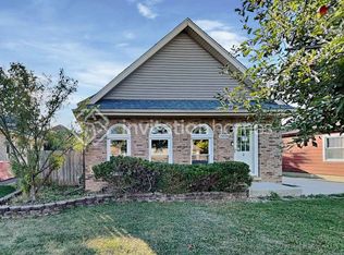 10528 S 83rd Ave, Palos Hills, IL 60465