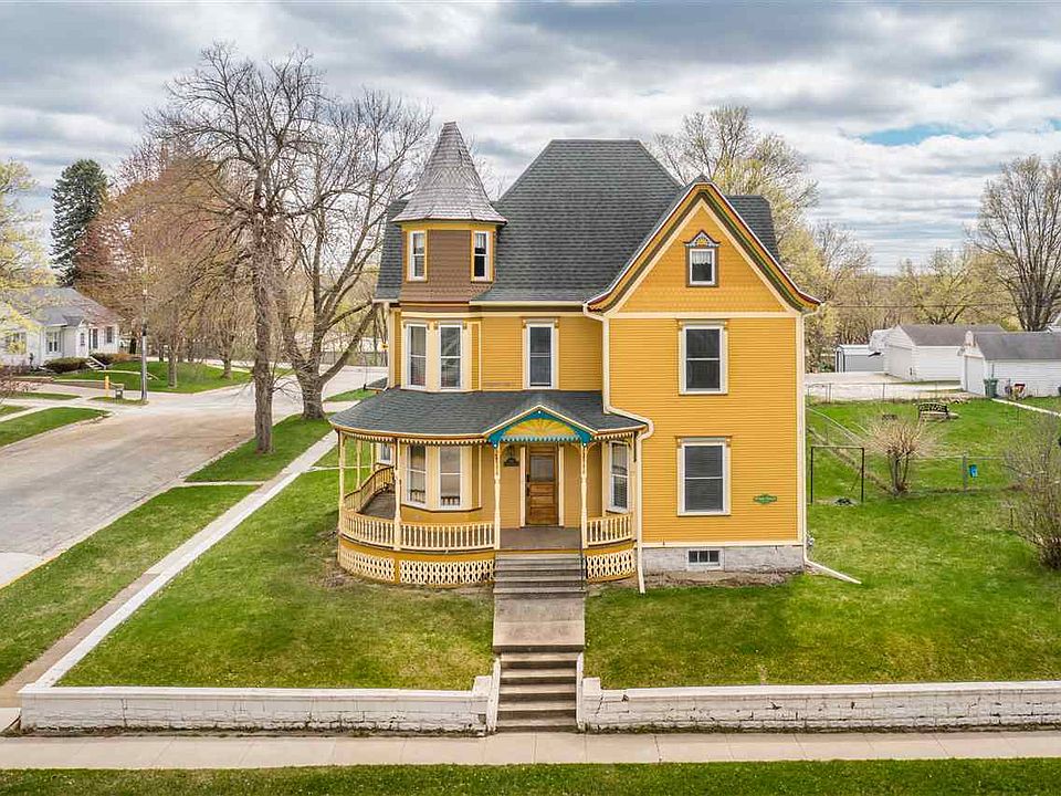 622 E Bremer Ave Waverly Ia 50677 Zillow