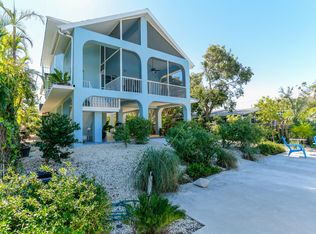 297 Woods Ave, Tavernier, FL 33070