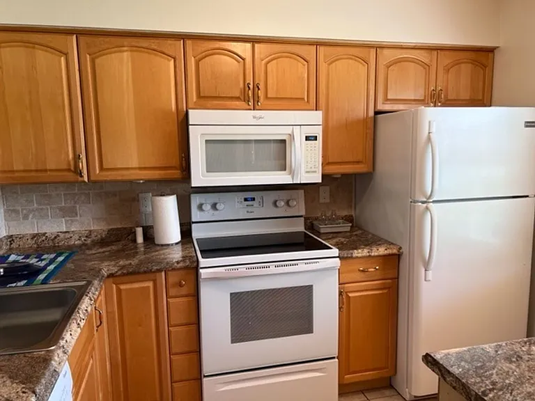 6300 S Pointe Blvd #101 — Photo 16