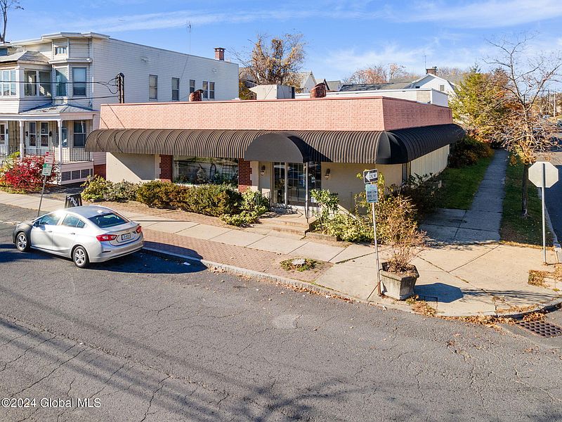 2nd image of 169 Ontario Street