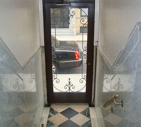 5th image of 2459 32nd St APT 1A