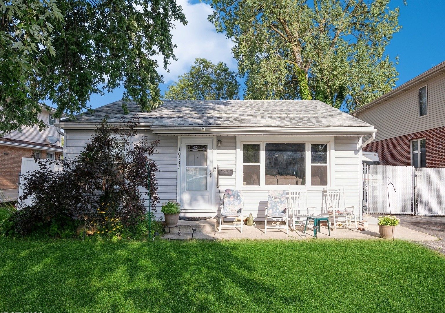 ゆゆ 10547 Princess Ave, Chicago Ridge, IL 60415 | Zillow