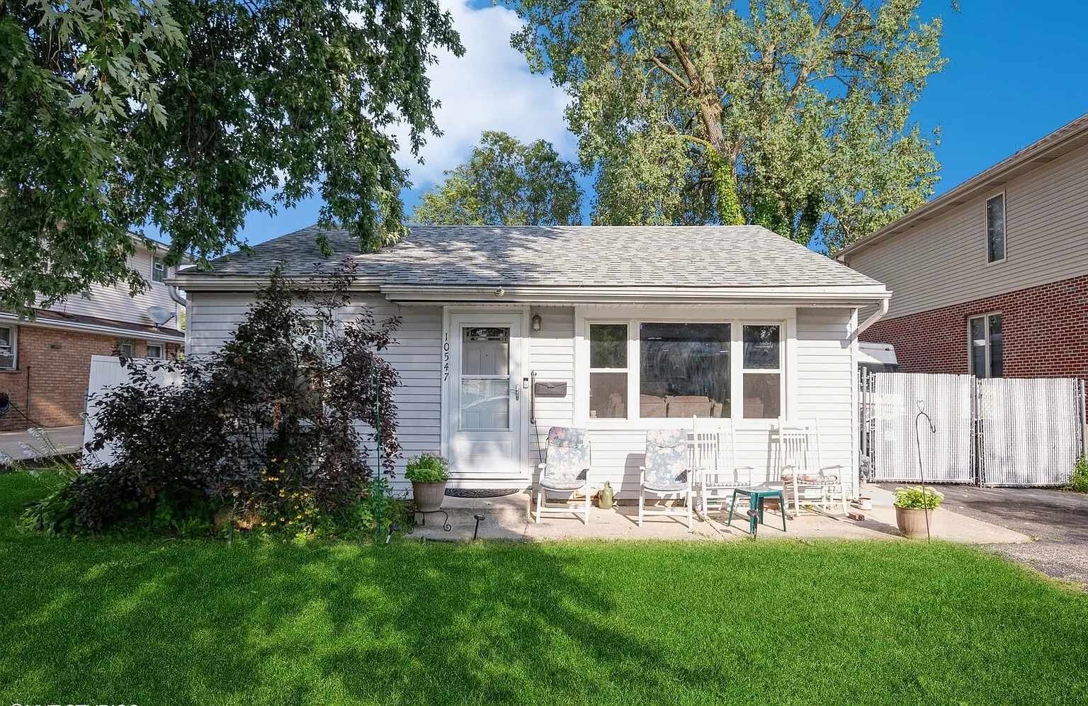 10547 Princess Ave photo 1