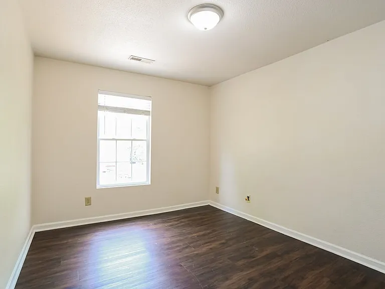 4532 Stone Mountain Dr — Photo 14