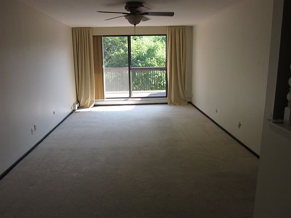 5th image of 2929 Sunnyside 300a Dr