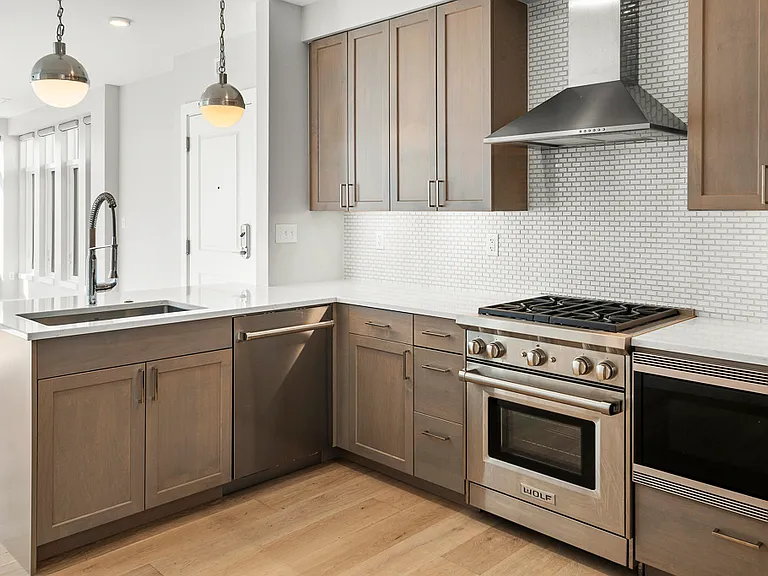 1650 Commonwealth Ave #606 — Photo 8