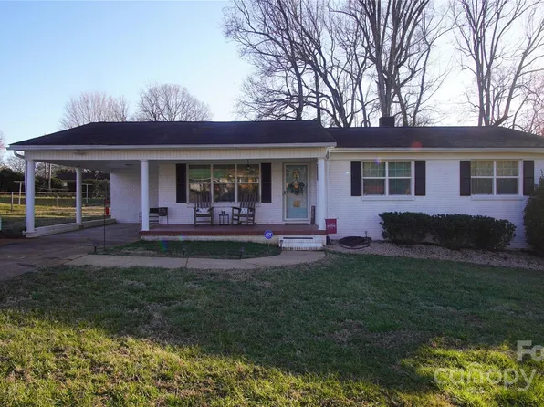 1206 Spring Dr, Shelby, NC 28150