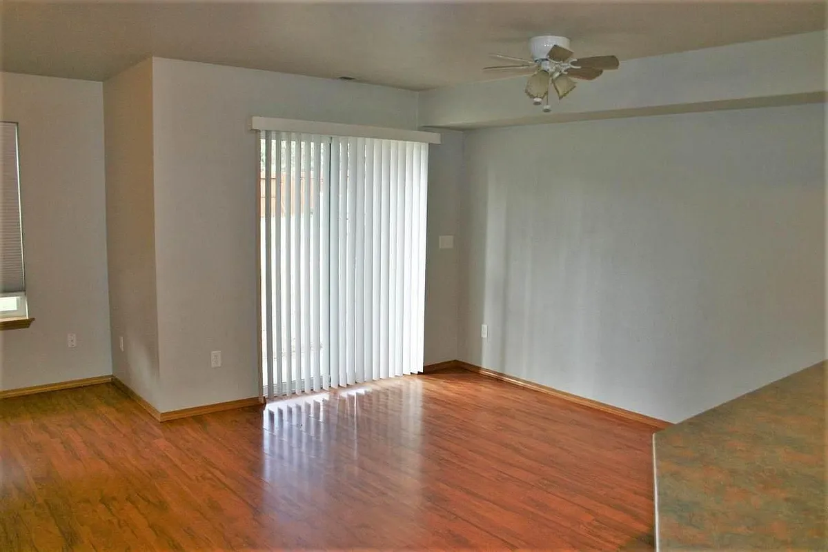 Building Photo - 3726 S Phoebe St