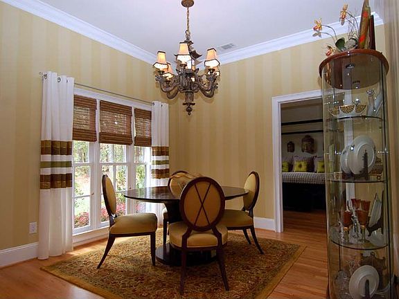 Dining Room can be casual or refined elegance!