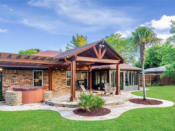 2nd image of 1204 Spanish Flower Dr