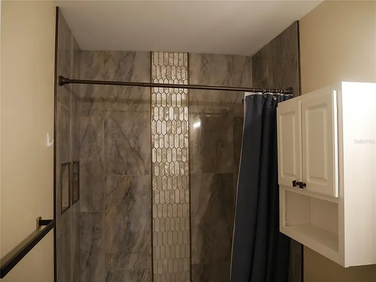2411 Aspinwall St #2411 — Photo 11