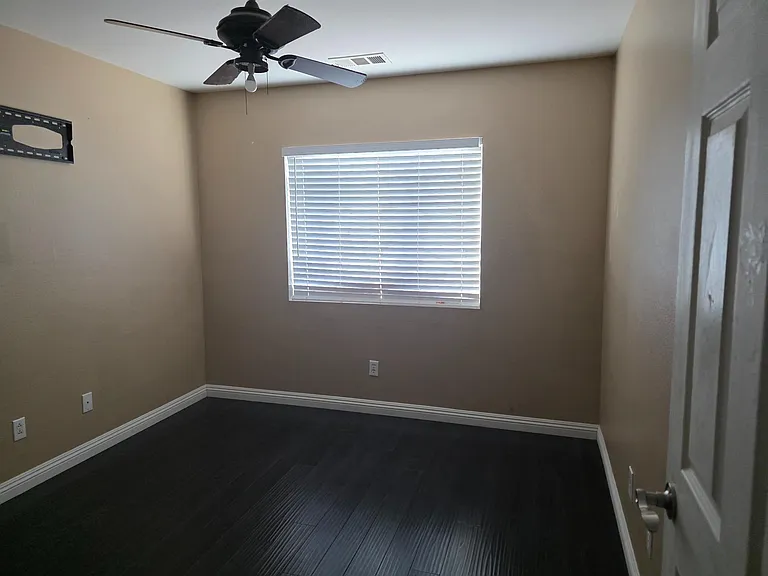 14198 Rachel St — Photo 21