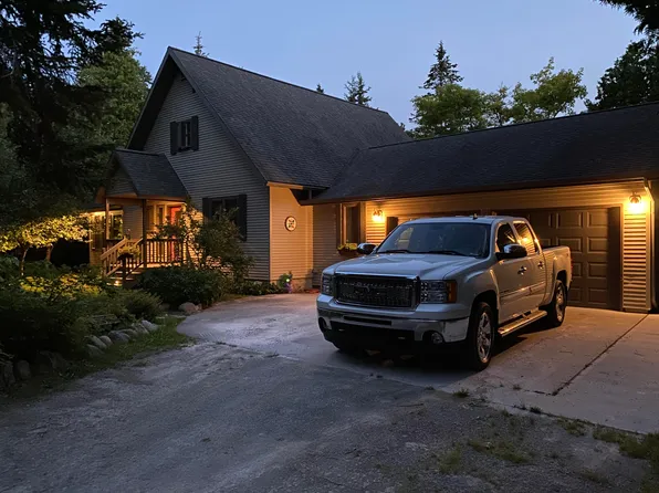 7720 N Pointe Shores Dr, Alpena, MI 49707