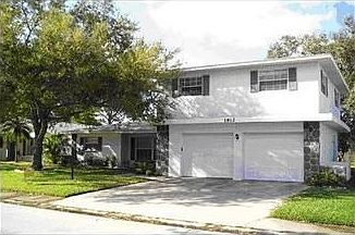 1812 Elmwood Dr