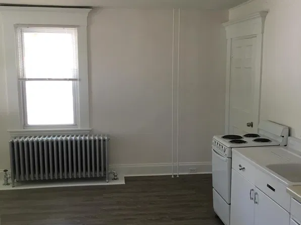 189 Union St #1, Bangor, ME 04401