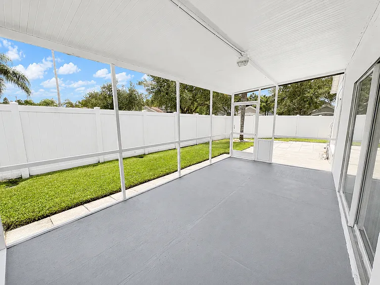 4201 Pine Isle Dr — Photo 27
