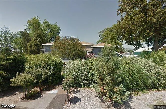 25533 Elm St photo 1