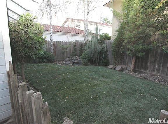 5th image of 516 W Roseburg Ave