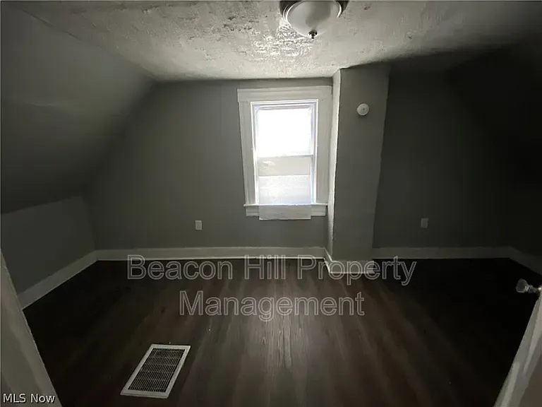 2355 E 86th St — Photo 9