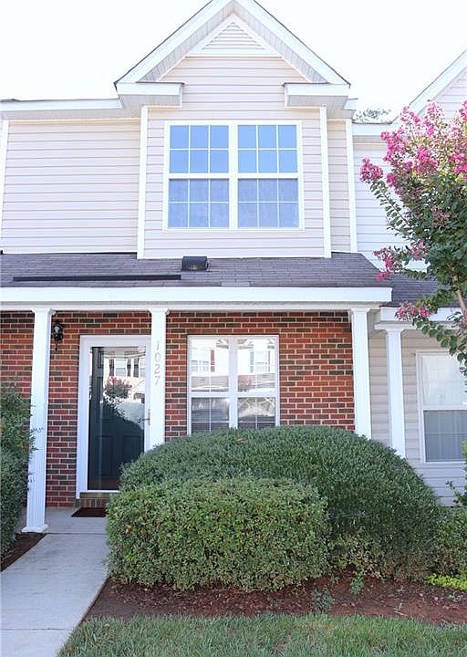 1st image of 1027 Oak Blossom Way