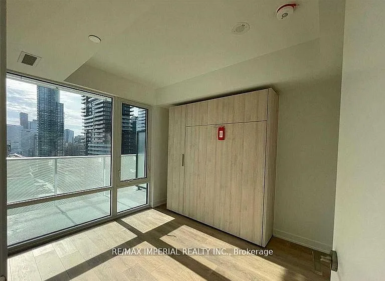 501 Yonge St #2111 — Photo 20