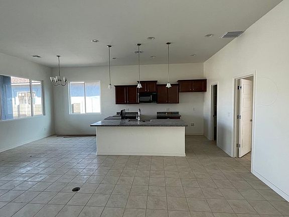 5th image of 6820 Gables Trl