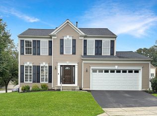 8001 Foxglen Ct, Glen Burnie, MD 21061