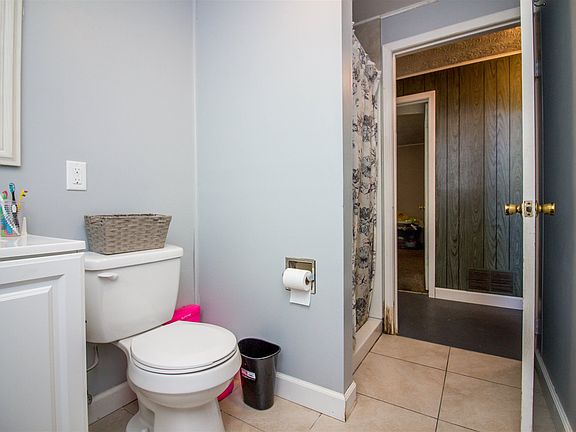 5th image of 2511 Corby Dr