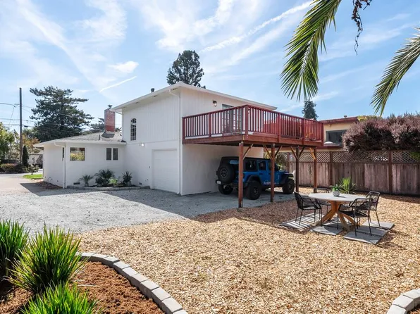 207 Kingsbury Dr, Aptos, CA 95003