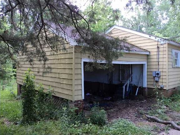 3rd image of 2902 Greenwood Ave