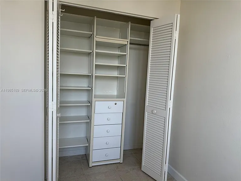 2555 Collins Ave #2002 — Photo 17