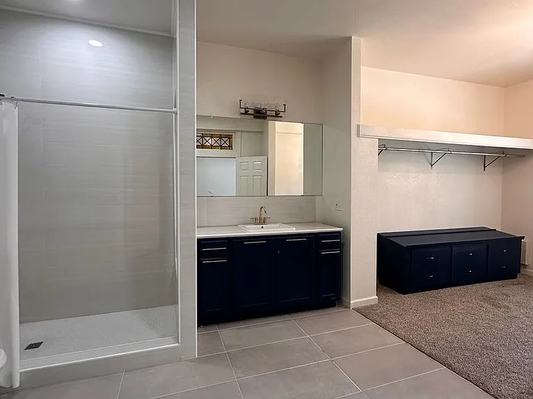 108 E Lee St — Photo 6