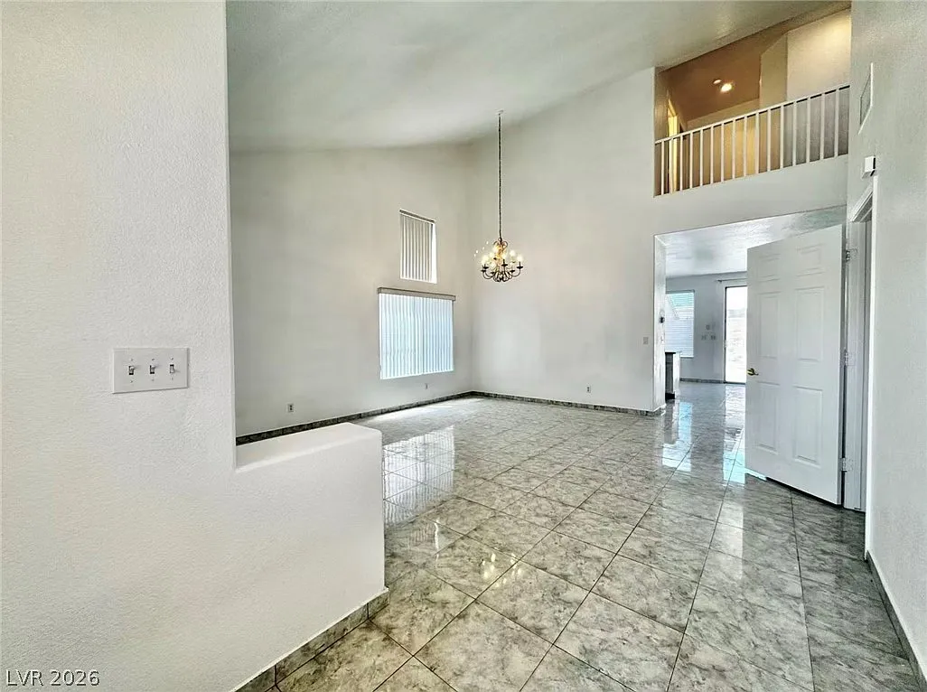 4 bed, 3.0 bath, 2578 sqft, $2,595 — Photo 4
