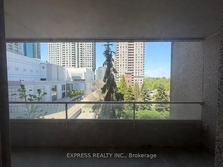 18 Hillcrest Ave #501 — Photo 11