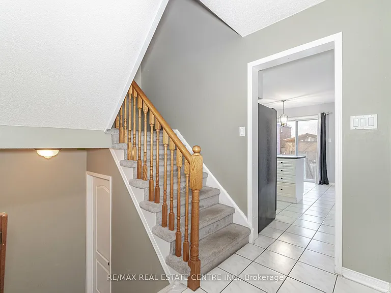 3727 Althorpe Cir — Photo 23