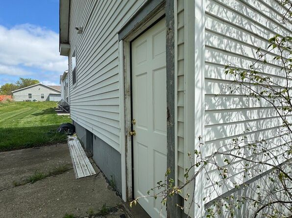1303 Root St, Flint, MI 48503