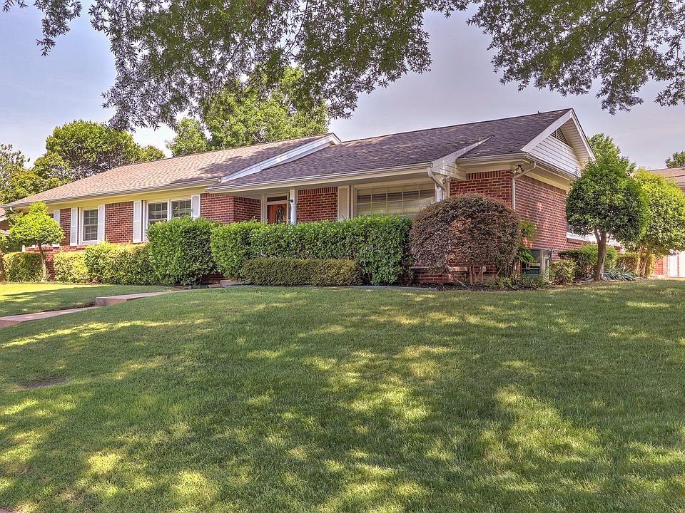 2nd image of 5019 E 38th Pl